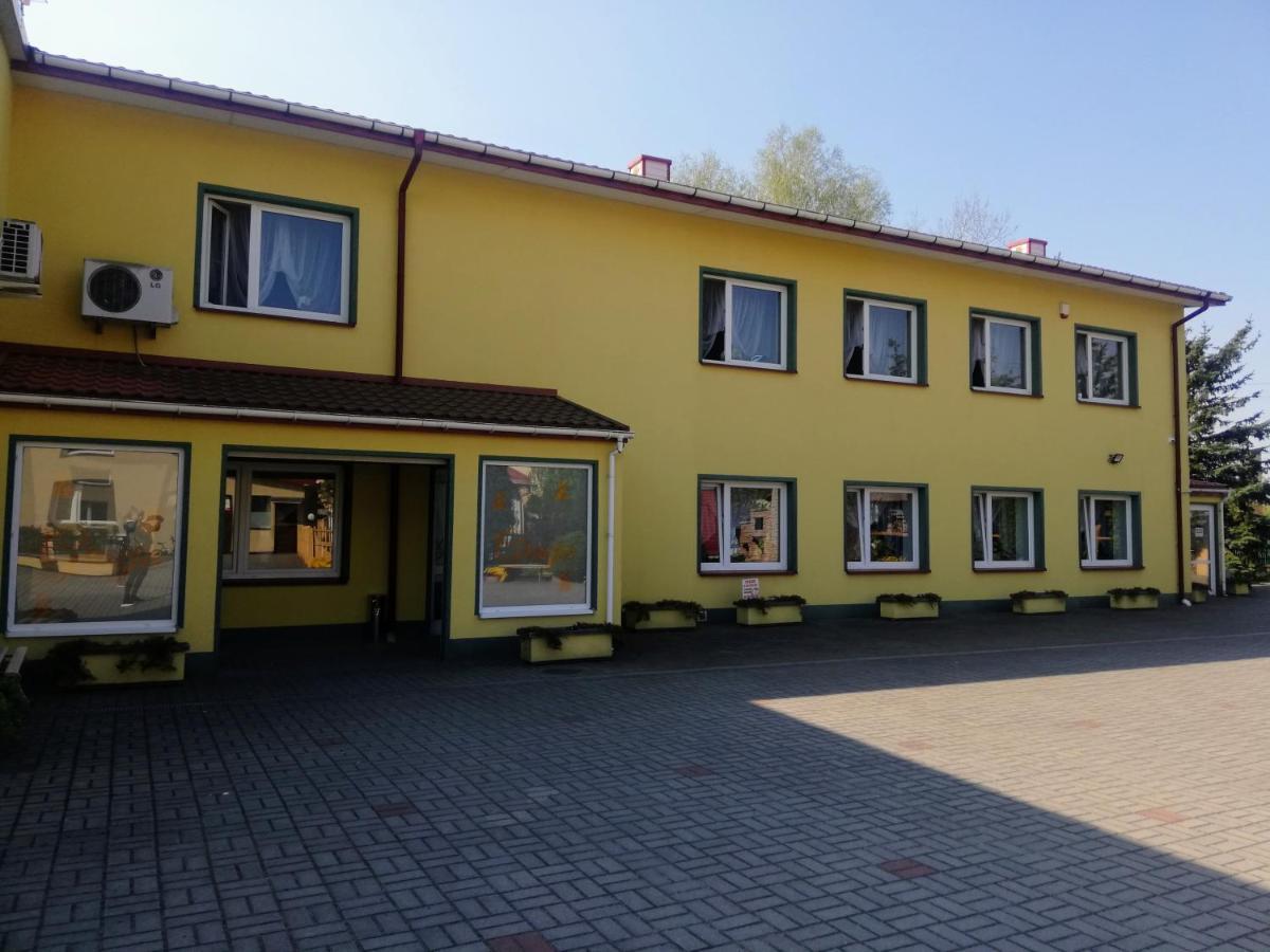 Noclegi I Restauracja Gracja Bełchatów Exterior foto